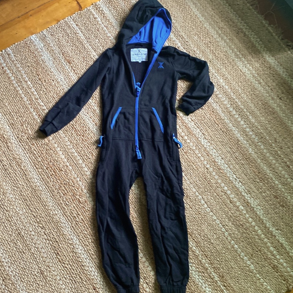 Boys Onesie from ONEPIECE Norway size 6-7